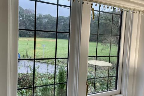 5 bedroom detached house for sale, Charborough Road, Broadstone