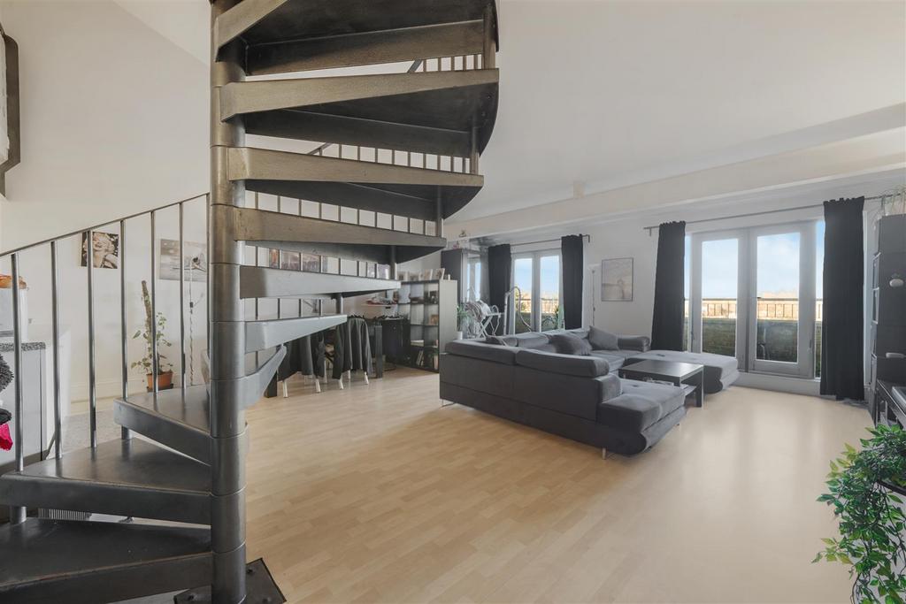 Flat 28, Silverdale House - FEjpj Zls VPLUntoi YZk L.j