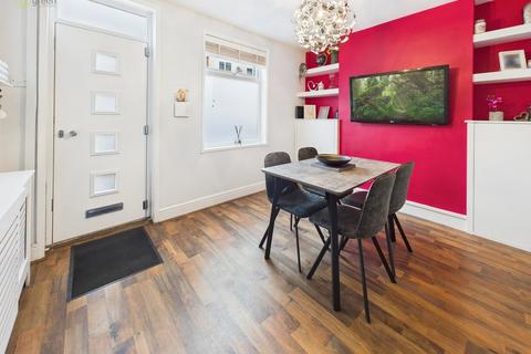 3 bedroom terraced house for sale, Orchard Street, Tamworth B77