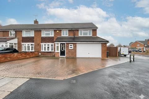 4 bedroom semi-detached house for sale, Croxton Close, Luton, Bedfordshire, LU3 2UQ