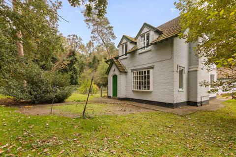3 bedroom detached house for sale - North Kelsey Road, Caistor, LN7
