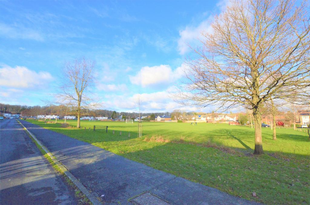 Park Opposite