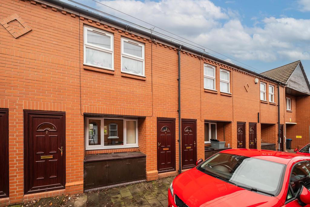 4 Birch Tree Court, Hoole, CH2 3 PH-1