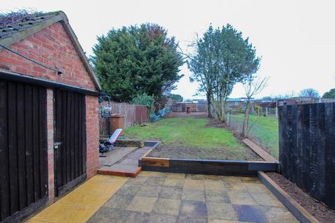 3 bedroom terraced house for sale, London Road, Wellingborough NN8