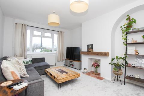 3 bedroom terraced house for sale, London Road, Wellingborough NN8