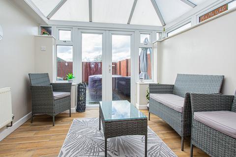3 bedroom semi-detached house for sale, Burton Road, Wellingborough NN9