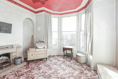 4 bedroom flat for sale, Ashley Road, Aberdeen AB10