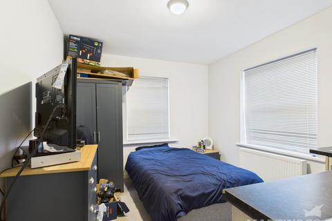 5 bedroom end of terrace house for sale, Sudley Road, Bognor Regis