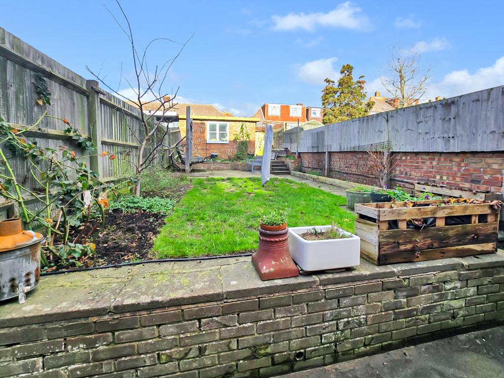Garden (5)