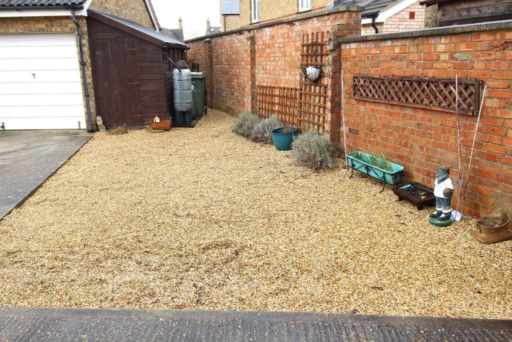 Shingle area