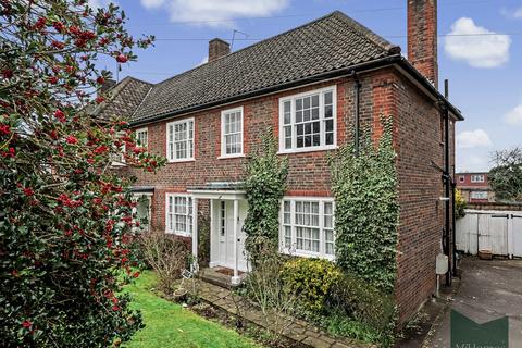 3 bedroom semi-detached house for sale, Southway, N20