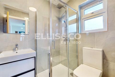 4 bedroom end of terrace house to rent, Willow Tree Lane, Hayes, UB4