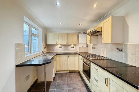 2 bedroom terraced house for sale, Walton Road, Folkestone, Kent