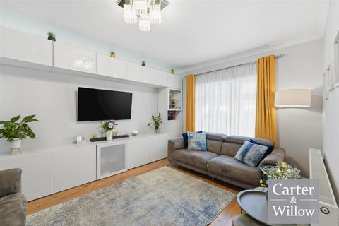 3 bedroom terraced house for sale, Vincent Road, Dagenham, Essex