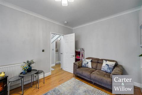 3 bedroom terraced house for sale, Vincent Road, Dagenham, Essex