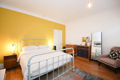3 bedroom terraced house for sale, Ashbourne Road, Eccles, M30