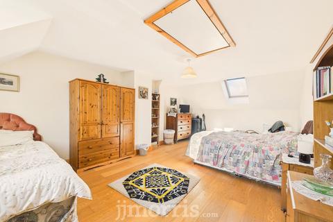 undefined, Boncath, SA37