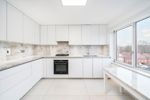 3 bedroom flat to rent, St. Mary Abbots Terrace, London W14