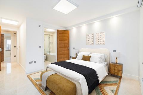 3 bedroom flat to rent, St. Mary Abbots Terrace, London W14