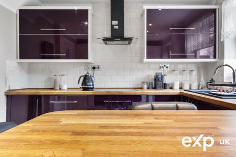 3 bedroom semi-detached house for sale, Station View, Mansfield NG20