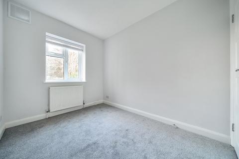 2 bedroom flat to rent, Avenue Road, London, SE20