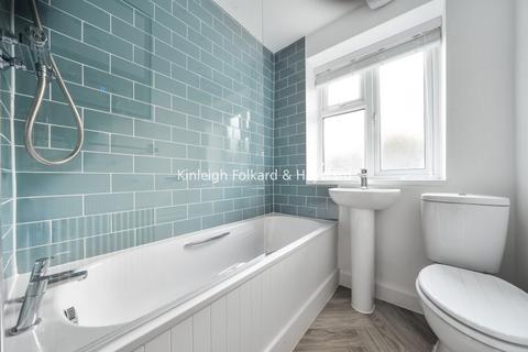 undefined, Avenue Road, London, SE20