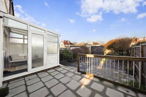 3 bedroom semi-detached house for sale, Sidcup DA15