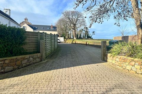 3 bedroom end of terrace house for sale, La Rue de la Falaise, Jersey JE3