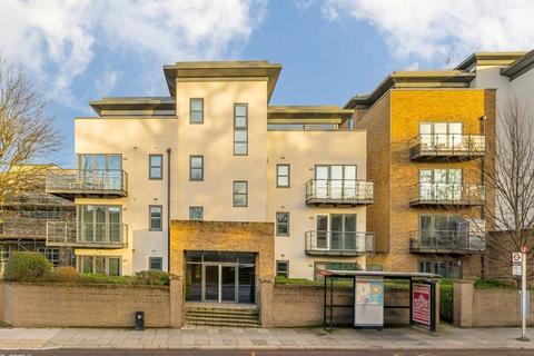 2 bedroom flat to rent, Roehampton Lane, London SW15