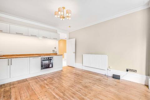 3 bedroom property to rent, Albert Bridge Road, London, SW11