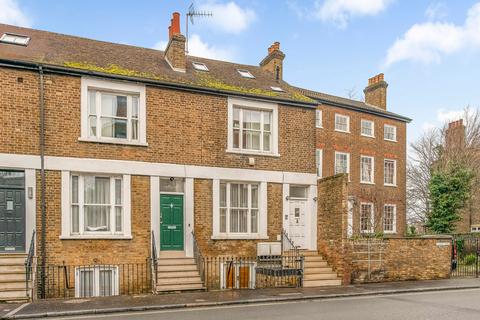 2 bedroom maisonette for sale, Mortlake High Street, London