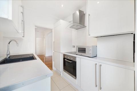 2 bedroom flat to rent, Charlbert Court, Charlbert Street, St John's Wood, London