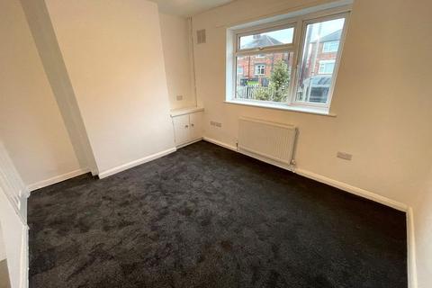 2 bedroom property to rent, Camden Road, Ellesmere Port