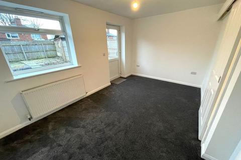 2 bedroom property to rent, Camden Road, Ellesmere Port