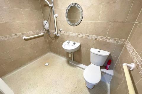 2 bedroom property to rent, Camden Road, Ellesmere Port