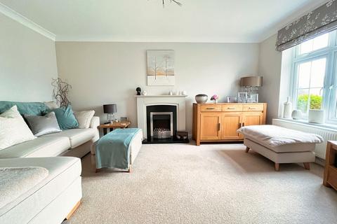 undefined, 12 Bryn Celyn, Llanharry CF72 9ZE
