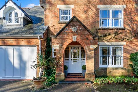 4 bedroom end of terrace house for sale - Upper Walk, Virginia Park, Virginia Water, Surrey