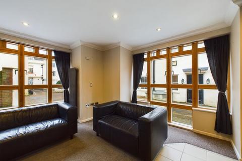 2 bedroom house to rent, Adelaide Place, Canterbury