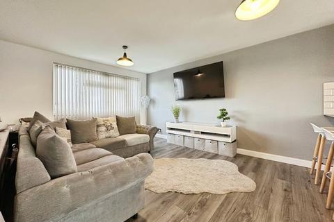 2 bedroom flat for sale, Whateley Avenue, Walsall, WS3 1RA