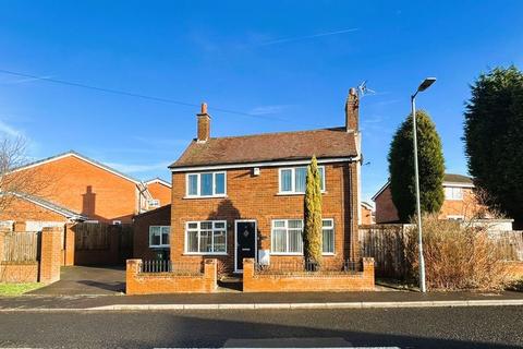 4 bedroom detached house for sale, Holly Lane, Walsall Wood WS9 9JF