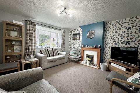 3 bedroom end of terrace house for sale, Sherwin Avenue, WOODCROSS, WV14 9RX