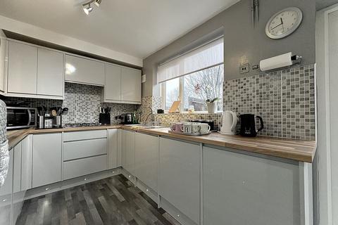 3 bedroom end of terrace house for sale, Sherwin Avenue, WOODCROSS, WV14 9RX