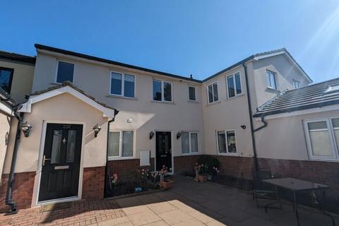 To Rent - Zetland Street, Southport - Two Bedroom Apartment