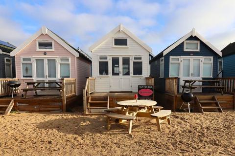 Mudeford Sand Spit, Christchurch Hut 112