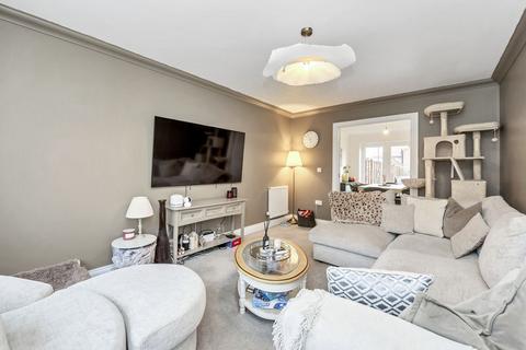 3 bedroom terraced house for sale, Meadow Brown Way, Thurston