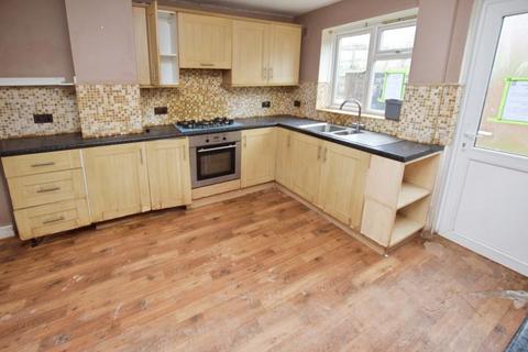 3 bedroom terraced house for sale, Elaine Close, Exeter