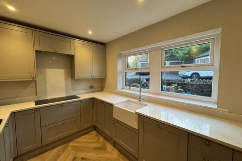 3 bedroom terraced house for sale, Wellfield Gardens, Bradford