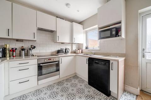 3 bedroom end of terrace house for sale, Liberator Place, Chichester