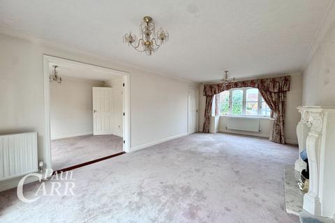 4 bedroom detached house for sale, Felstead Close, Dosthill, Tamworth, B77 1QD