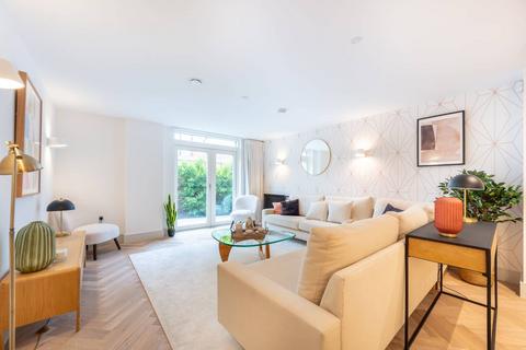 3 bedroom flat for sale, Clifton Mansions, Willesden Green NW2
